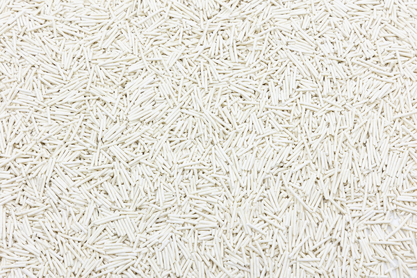 Uniq Pets Natural Biodegradable Tofu Cat Litter, Unscented, 2.5 kg / 6 L